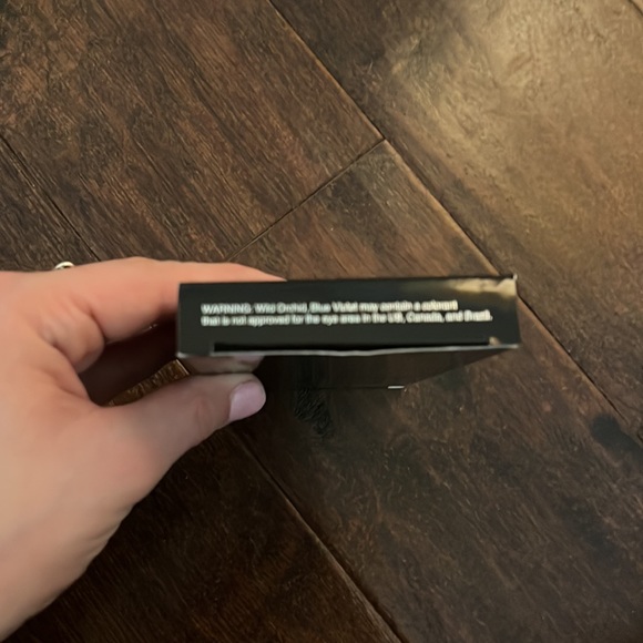 Violet Voss Essentials 2 Pro Series Eye Shadow and Pressed Pigment Palette - Picture 6 of 7